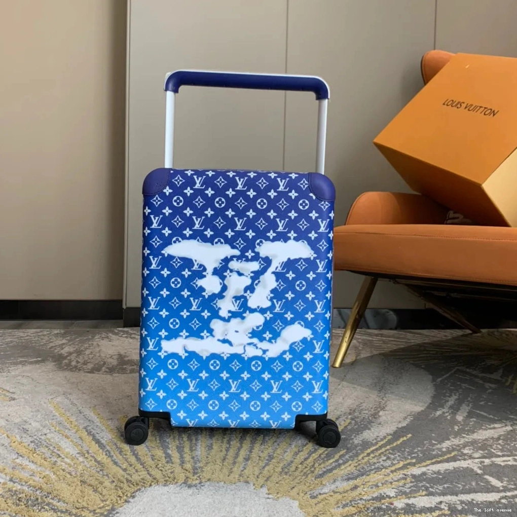 HORIZON CABIN 37L CUSTOM CLOUDS SUITCASE 55 0727